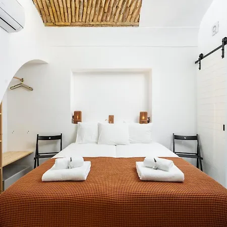 Privilege Casa Perto Do Mar With Rooftop Jacuzzi, Holiday home