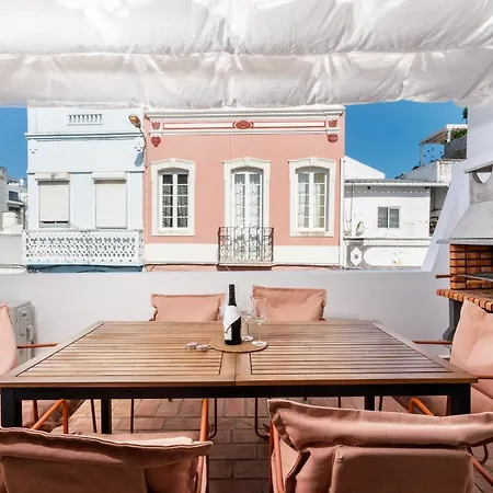Privilege Casa Perto Do Mar With Rooftop Jacuzzi, *